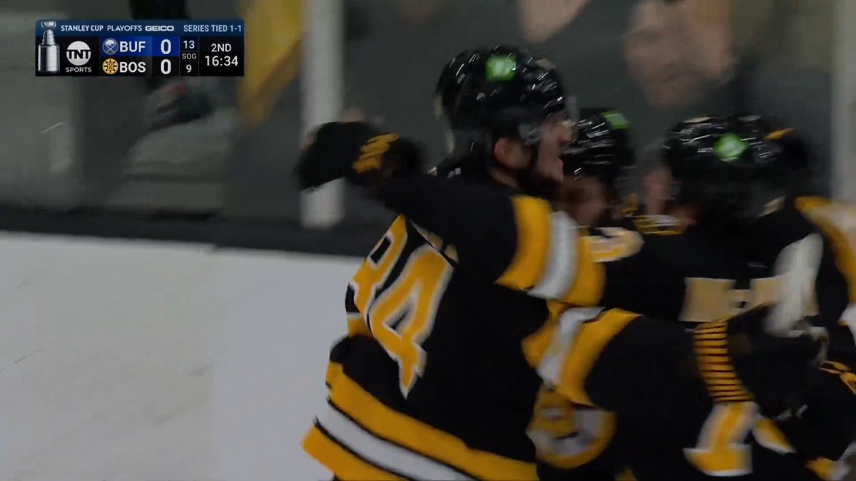 TANNER JEANNOT GETS THE BRUINS ON THE BOARD FIRST!!! #StanleyCup 📺: @NHL_on_TNT, Sportsnet &amp; TVA Sports 2