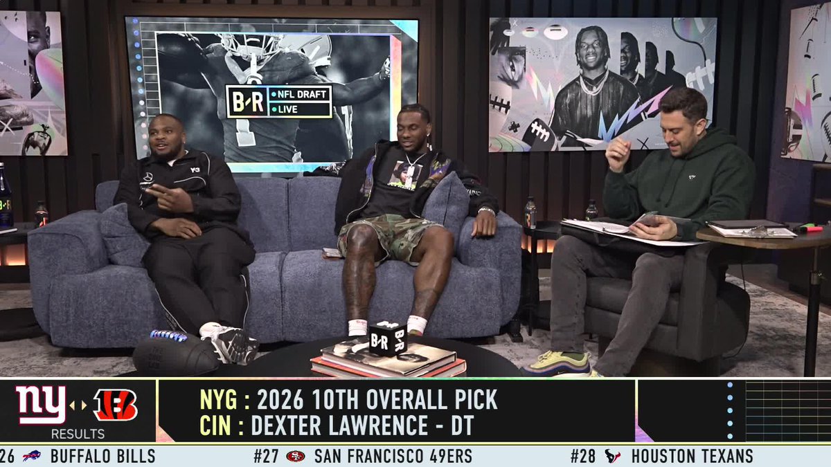 Micah didn't hold back on the Dexter Lawrence trade 😅 "Are we really surprised about the Giants and their track record?"