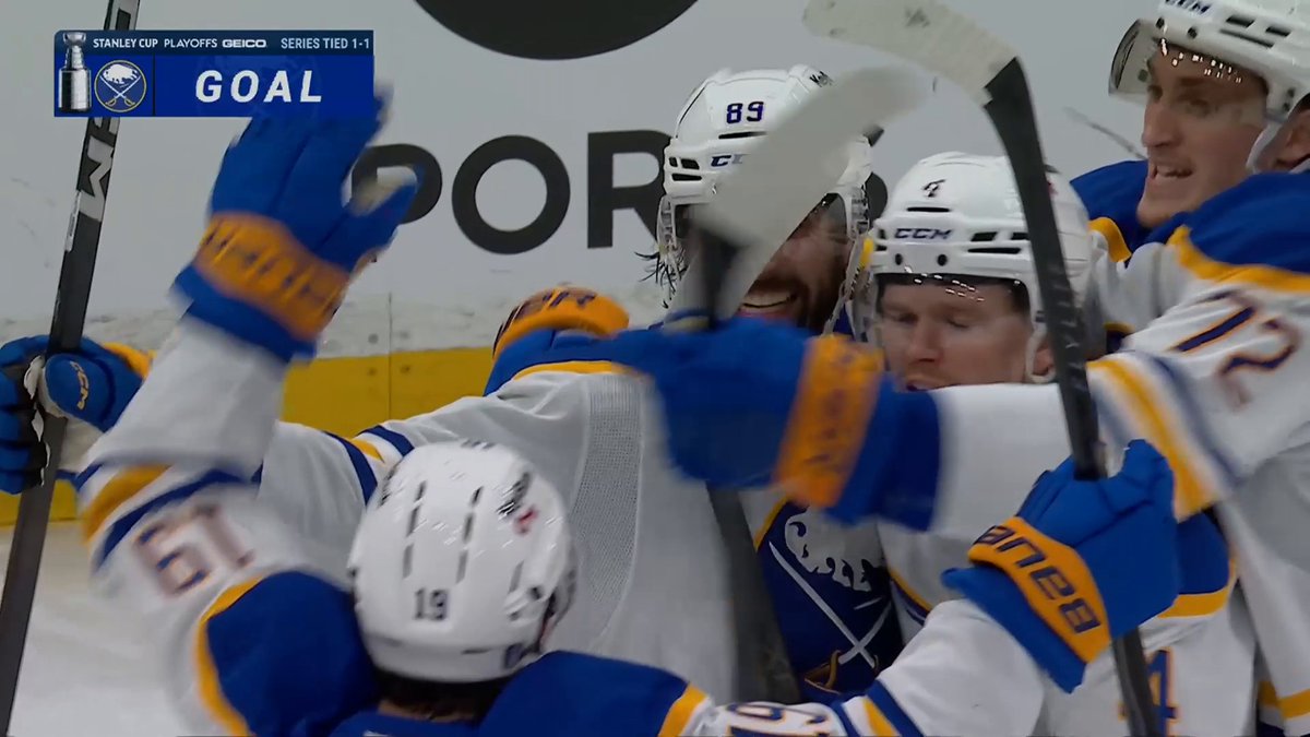 Alex Tuch(s) it home! โ๏ธ #StanleyCup ๐บ๐ธ: @NHL_on_TNT ๐จ๐ฆ: Sportsnet & TVA Sports 2