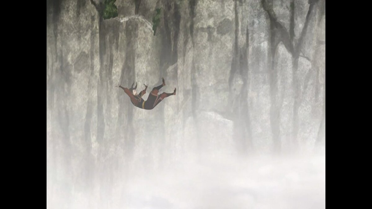 Azula is resourceful asl, using her hairpiece to catch herself