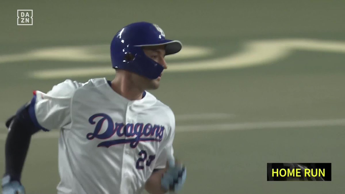 すくい上げた ウイングへ放り込む 🇺🇸ボスラー 今季初ホームラン ⚾️中日×ヤクルト #dragons #だったらDAZN