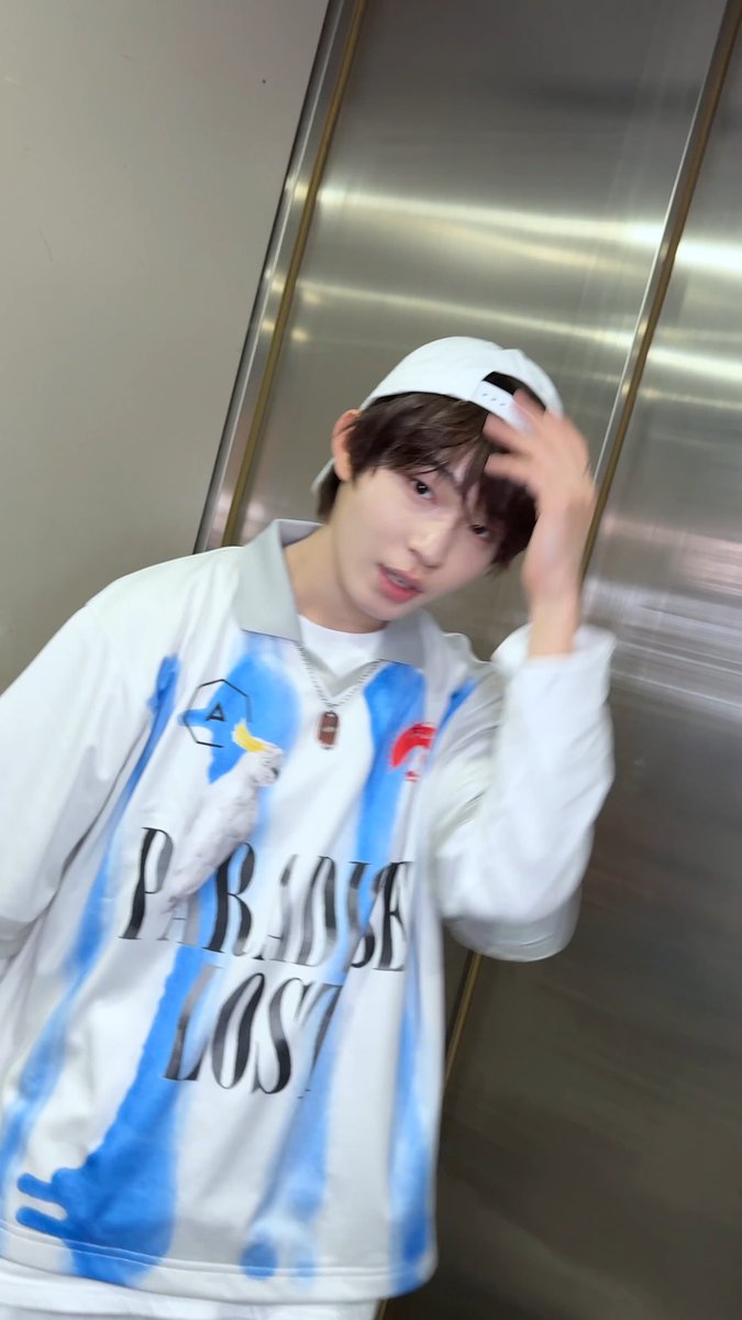 I need that 🔥 KickFlip The 4th Mini Album "My First Kick" 2026.04.06 6PM (KST) Release! #KickFlip #케이주 #Keiju #My_First_Kick #눈에거슬리고싶어