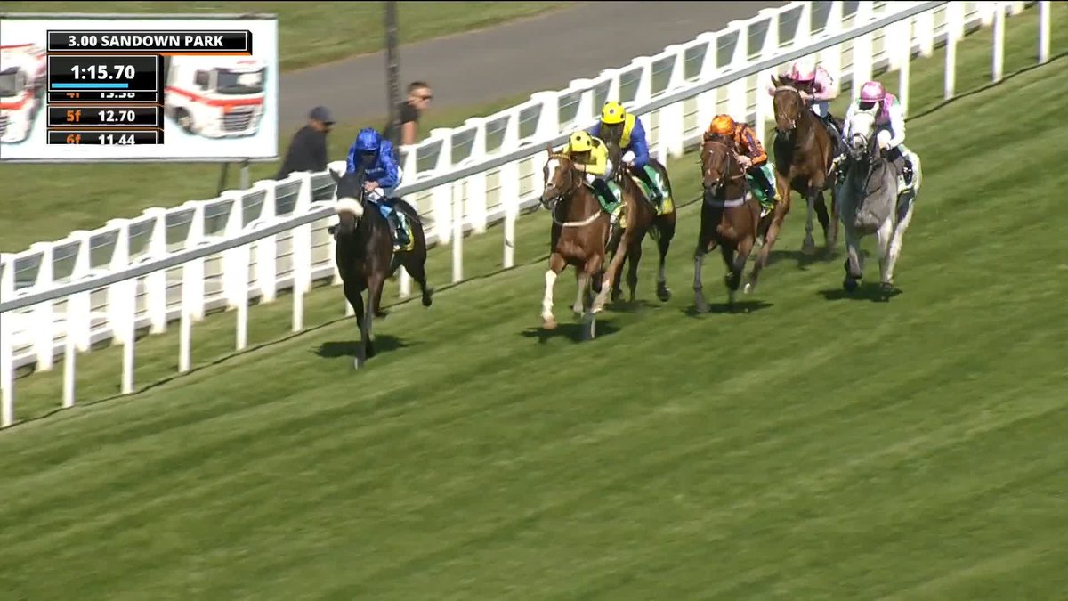 The boys in blue have done it! 🔵 Opera Ballo is not for catching in the bet365 Mile 🥇 Godolphin | William Buick