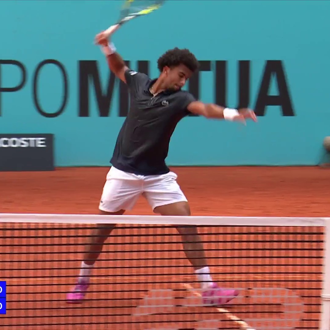 ๐จ La grosse frustration dโArthur Fils ๐ซ๐ท qui FRACASSE sa raquette aprรจs la perte du premier set (7-6) contre Ignacio Buse ร Madrid. ๐ฅ๐ฌ ๐ฅ Eurosport France
