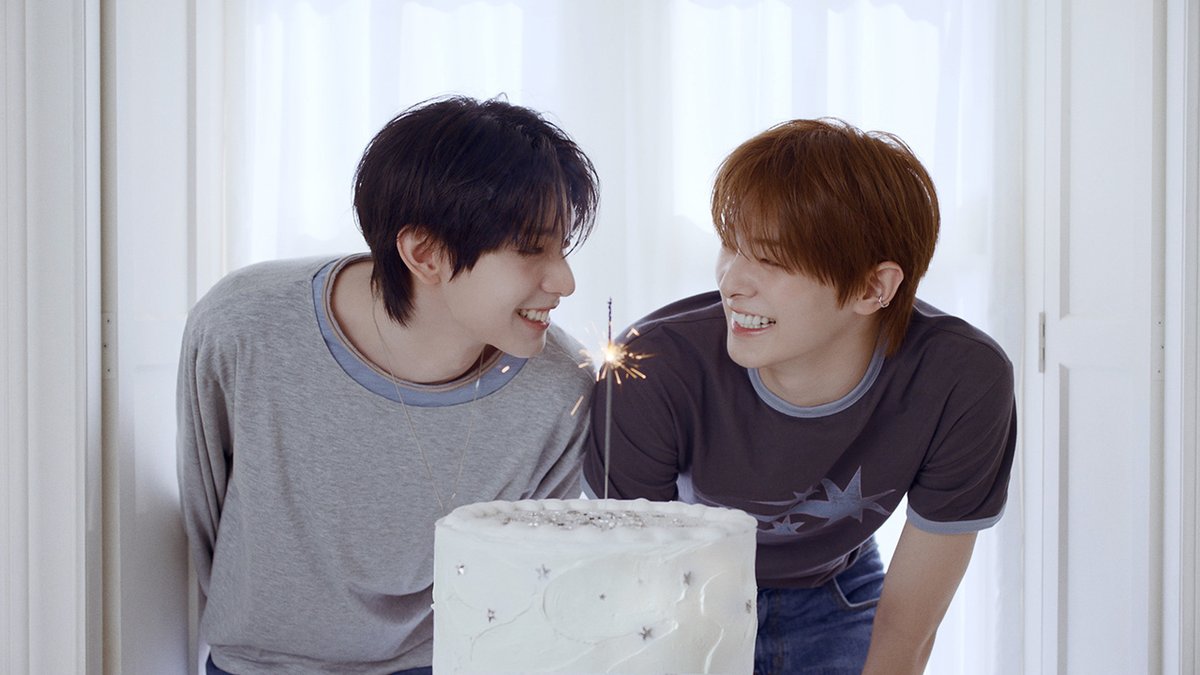 𝖧𝗈𝗐 𝖶𝖾 𝖢𝖾𝗅𝖾𝖻𝗋𝖺𝗍𝖾 𝗗-𝗗𝗔𝗬 🎂 #FLAREU #플레어유 #최립우 #CHUEILIYU #강우진 #KANGWOOJIN