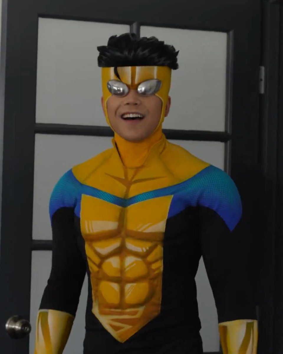 Now you know why Invincible always gets his ass kicked. Aleks Le | MARK 🐝 in INVINCIBLE VS