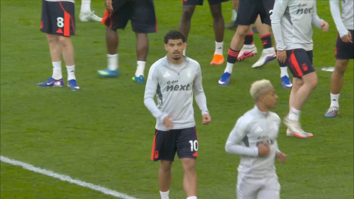 ๐ฃ๏ธ "He was so good last week." Jamie Redknapp believes Morgan Gibbs-White will be the difference for Nottingham Forest in the relegation fight ๐
