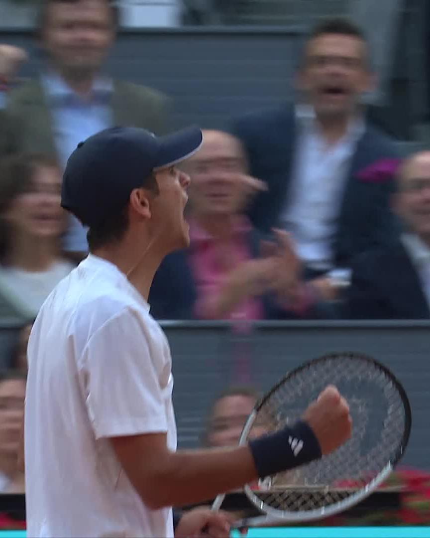 Feeling right at home 🇪🇸 Rafael Jodar claims the first set 6-3 vs de Minaur! #MMOpen