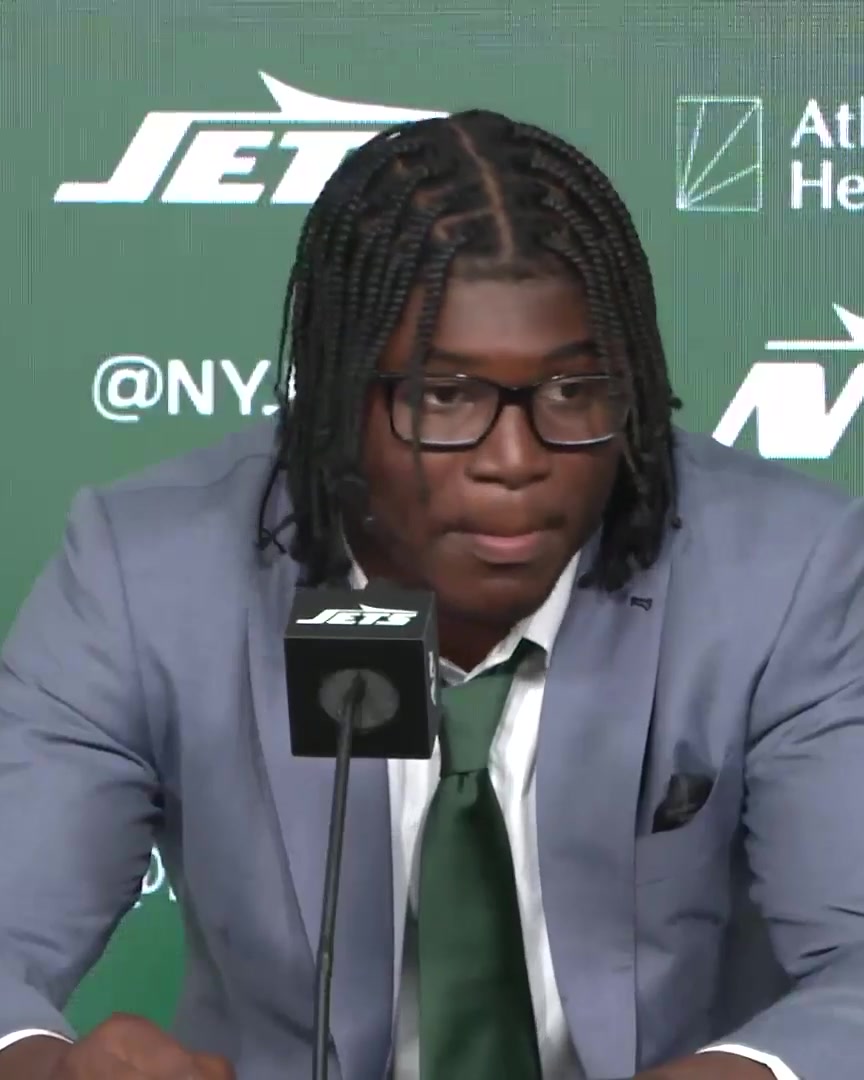 David Bailey picks Bryce Young as the QB he most wants to sack 😭