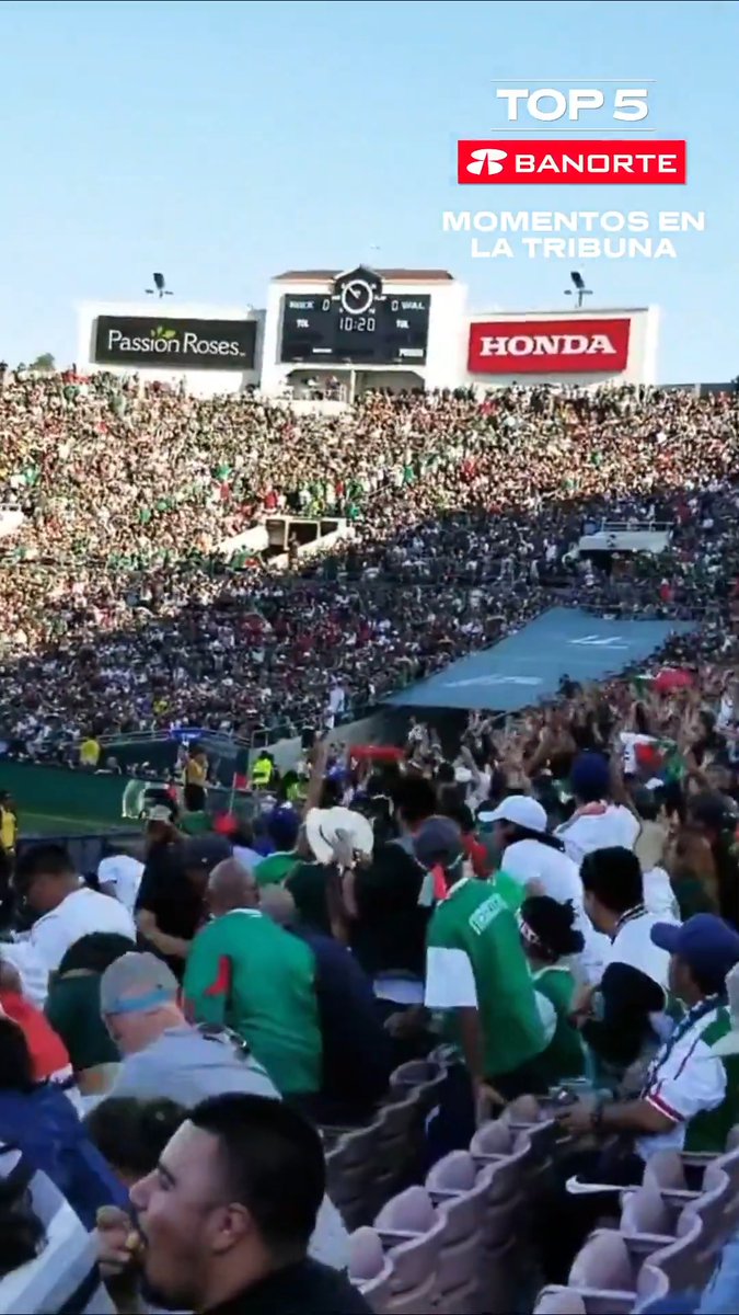 Los Incondicionales lo valen todo. 🥰 Por eso el #Top5 de Banorte llega ahora con los momentazos de fans en el estadio. 👏 El video completo aquí ➡️ #SomosMéxico 🇲🇽 #MiSelecciónBanorte *Publicidad para México*