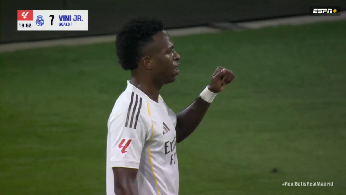 Vini Jr. pounces on the rebound to open the scoring for Madrid 💥