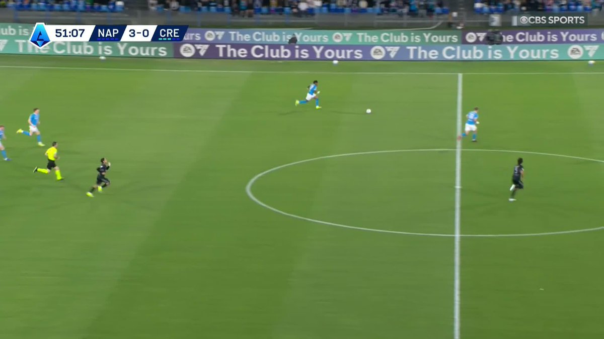 Alisson Santos does it himself 😤