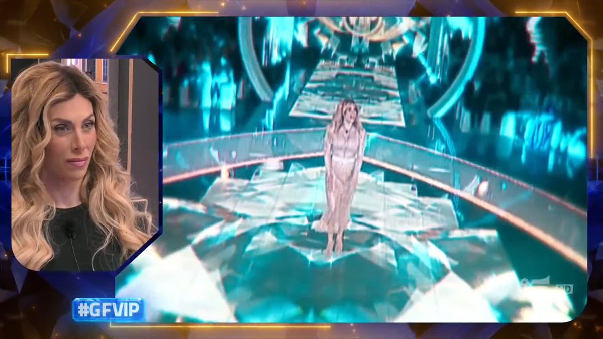 Dopo "l’uscita" di Paola dalla Casa, i commenti non sono mancati… ma c’è qualcosa che i nostri VIP ancora non sanno 👀 #GFVIP