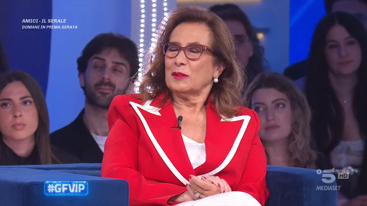Il pubblico ha scelto la squadra di Antonella che più tardi scoprirà quale vantaggio ha conquistato… #GFVIP