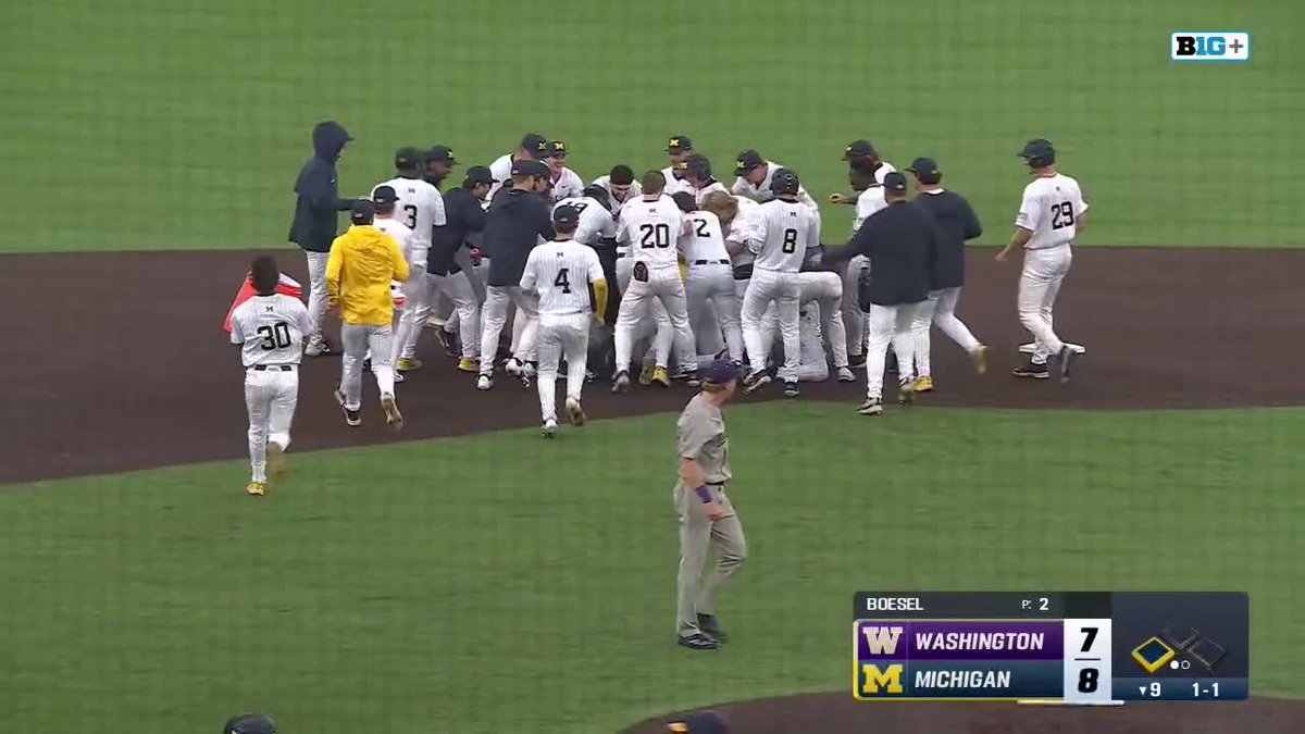 Wolverines walk off Washington 😤 Joonsung Park's bases-clearing knock sends Michigan Baseball to a dramatic comeback win.