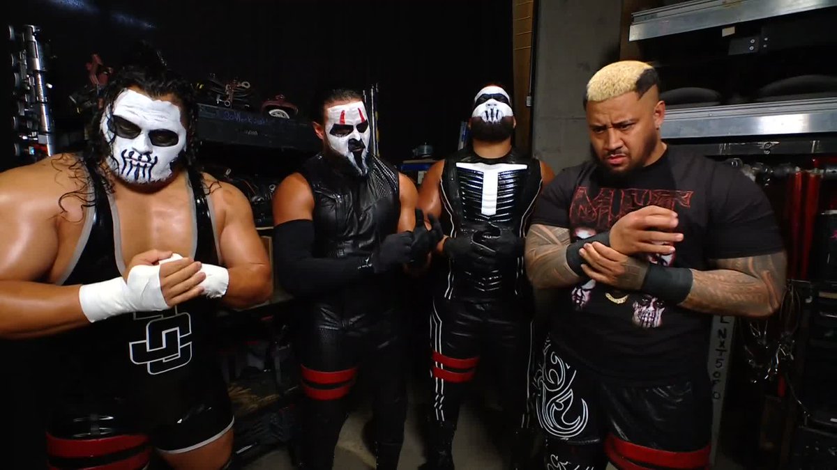 Solo Sikoa wants the MFTs on the same page prior to TONIGHT'S match with Jacob Fatu! 😤