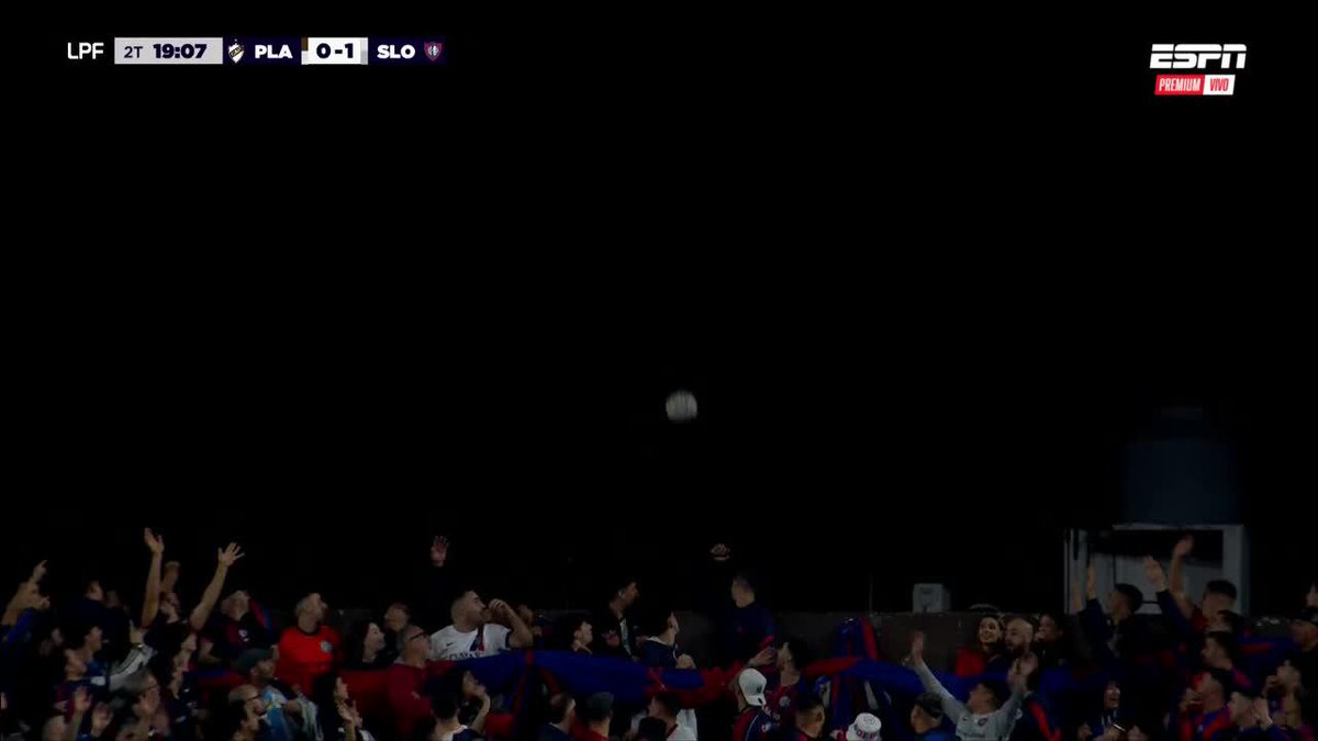 😳‼️ Retamar le pegó tan mal que ¡LA SACÓ DEL ESTADIO VICENTE LOPEZ!
