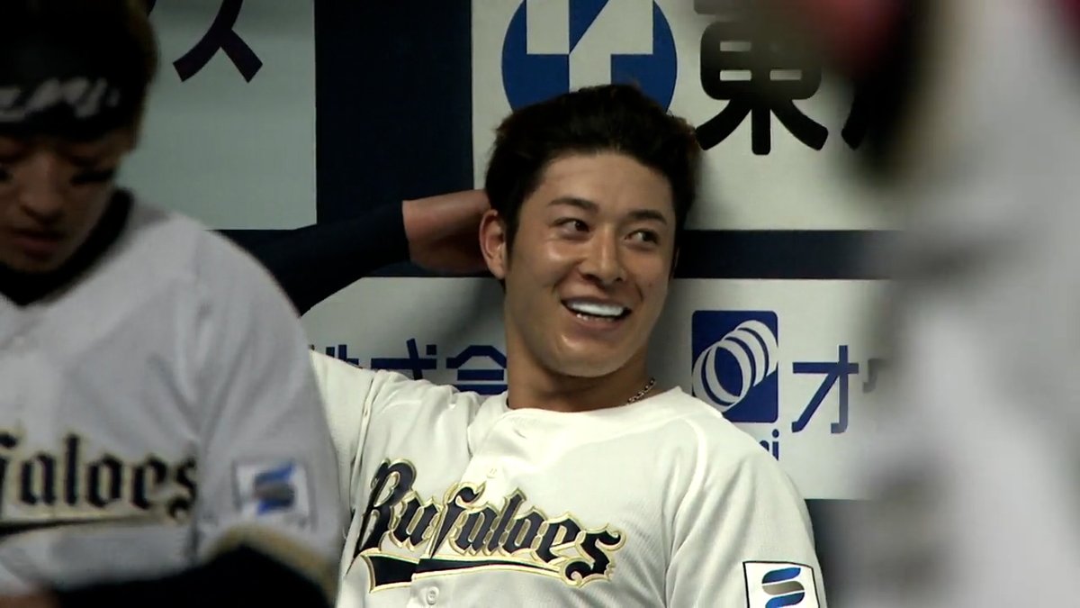 #吉田輝星 復活🎊 満塁のピンチで #レイエス を力強い1球で仕留める💪 大仕事のあとはベンチで喜びを嚙み締めた😄 #Bs2026 #ベースボールLIVE で配信中[初月無料]