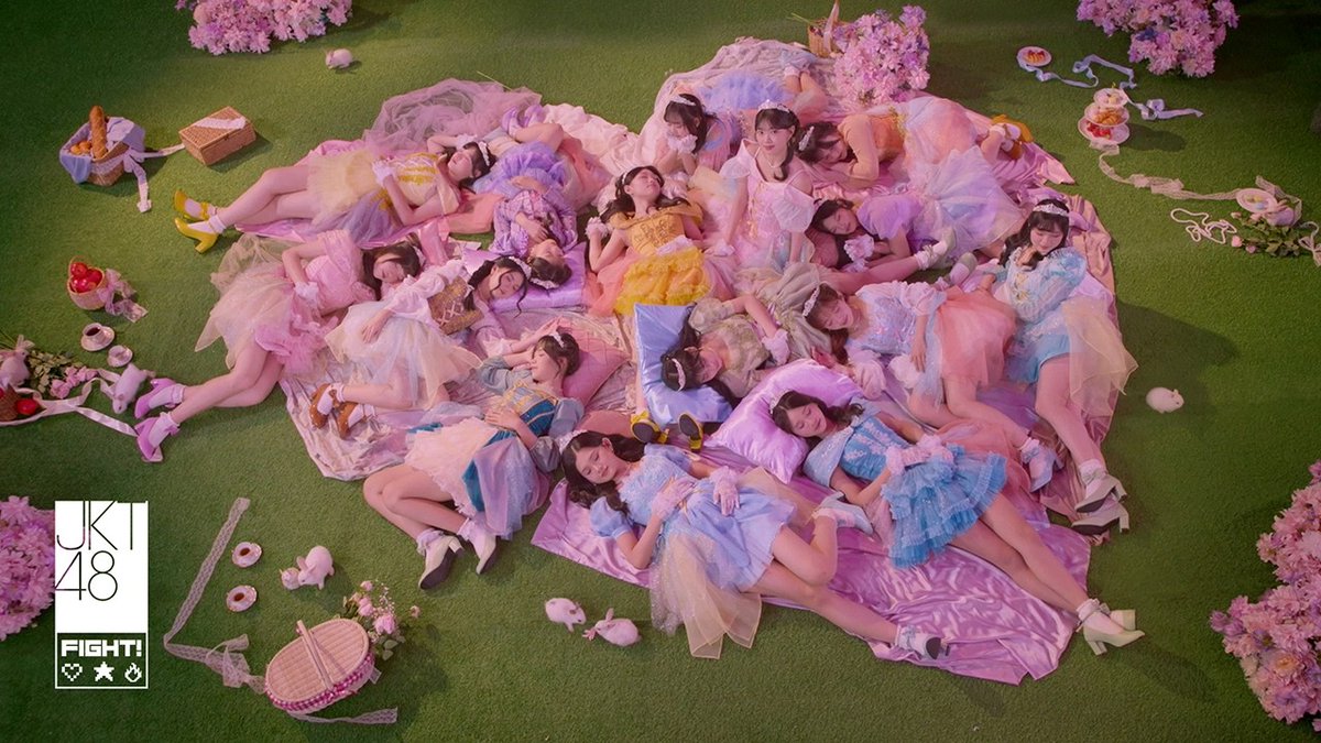 JKT48 Team Love 『12Byou / 12 Seconds』 MV RELEASE!!! with Fiony &amp; Michie as Center!