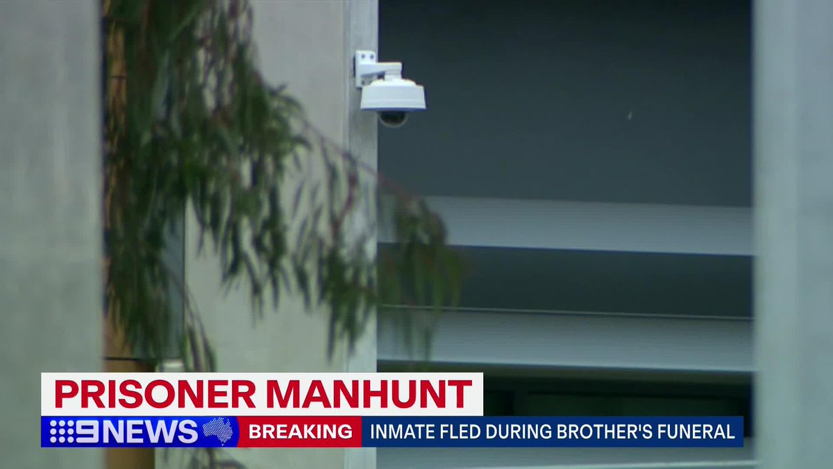 #BREAKING: A prisoner is on the run in Melbourne after escaping custody during his brother's funeral. Gillian Lantouris #9News