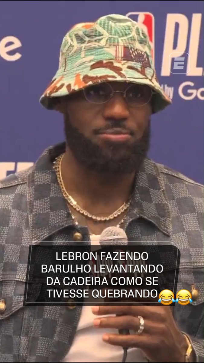 COM CALMA PRA NÃO QUEBRAR, VOVÔ 😂😂😂 Depois de ajudar o Los Angeles Lakers a vencer o Houston Rockets e abrir 3 a 0 na série melhor de 7 jogos da primeira rodada dos Playoffs da NBA, LeBron James deixou a coletiva lembrando a todos que ele tem 41 anos e fazendo barulhos como se os ossos tivessem quebrando 😂😂 ASSISTA ao melhor dos Playoffs da NBA pela ESPN no Plano Premium do #DisneyPlus! #NBAnaESPN #LeBron #LeBronJames #NBA