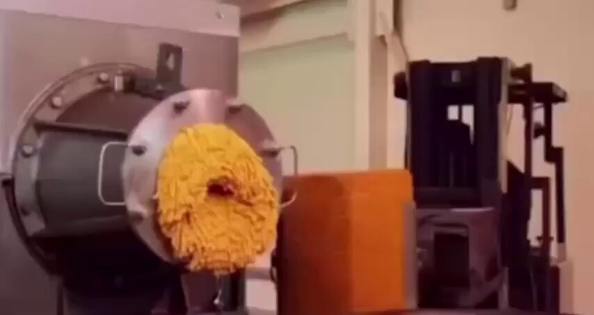 Not all food is real food. Many everyday staples are engineered with chemicals and fillers. Here are 4 of the worst ultra-processed factory foods and why they’re wrecking your health: 1/ Cheez-Its 🧵