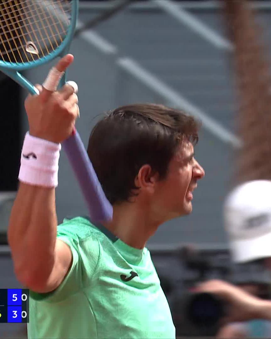 Fired up 🔥 Nano takes No.2 seed Zverev into a decider in Madrid! #MMOpen