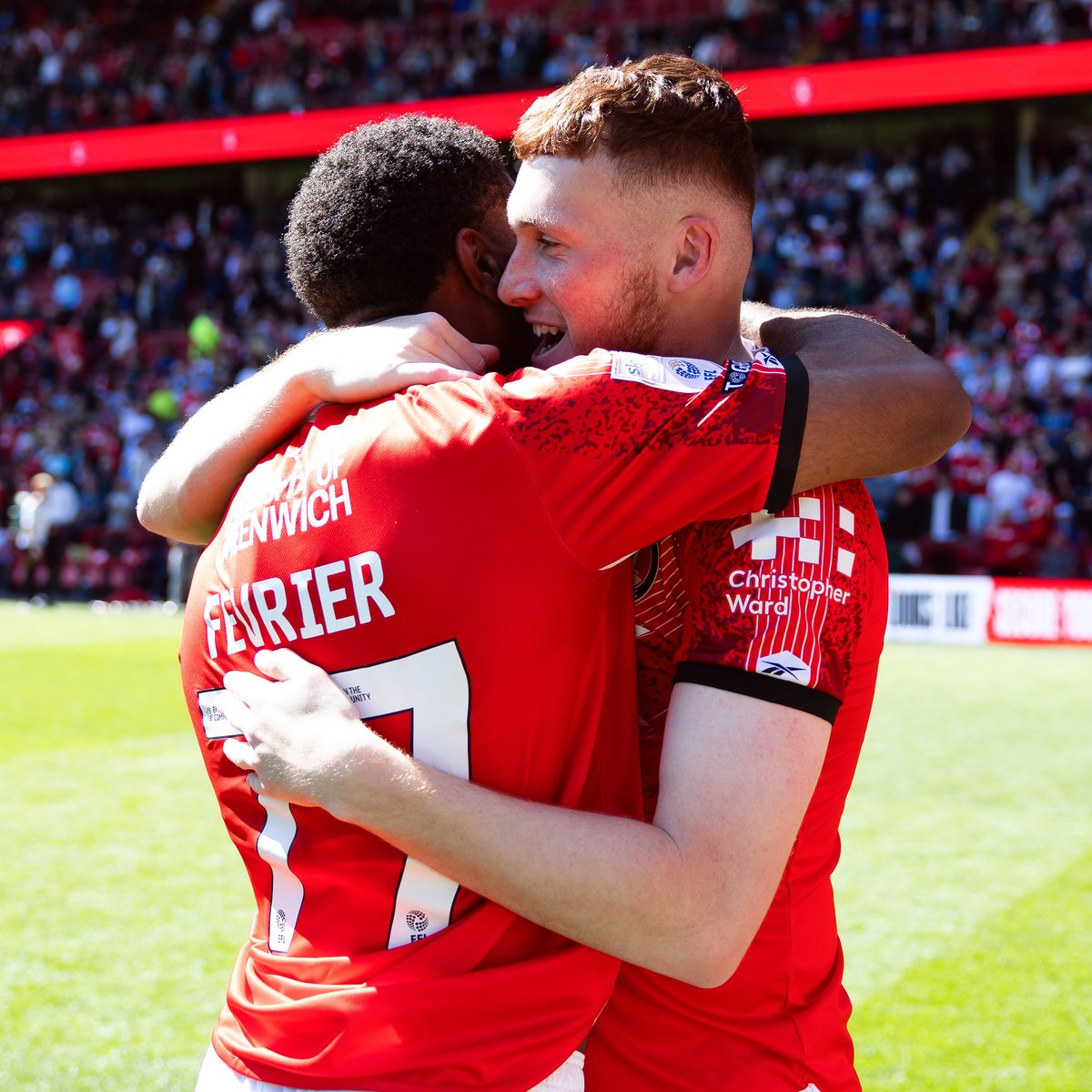 Three big ones 😍 Thank you for outstanding support in SE7 today and all season 👏 #cafc