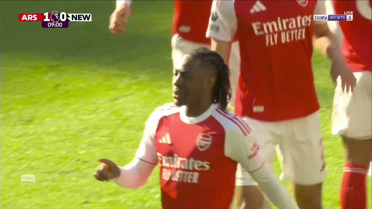 إيزي يفتتح التسجيل لآرسنال #الدوري_الإنجليزي_الممتاز #PremierLeague