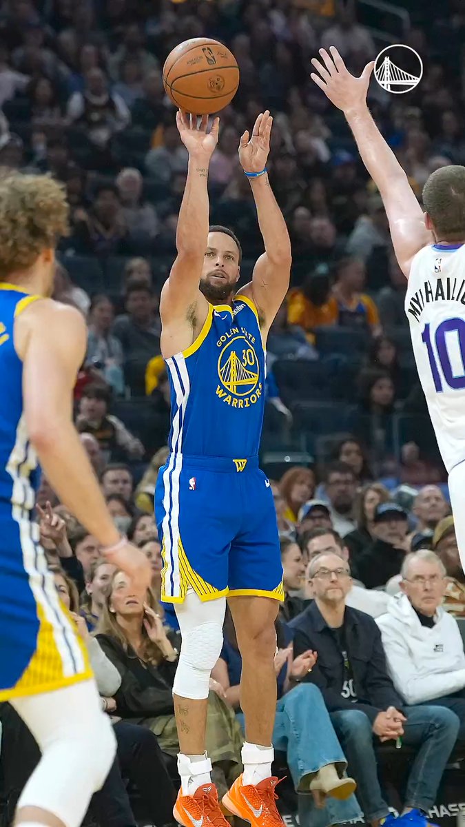 Eyes on the ball 👀