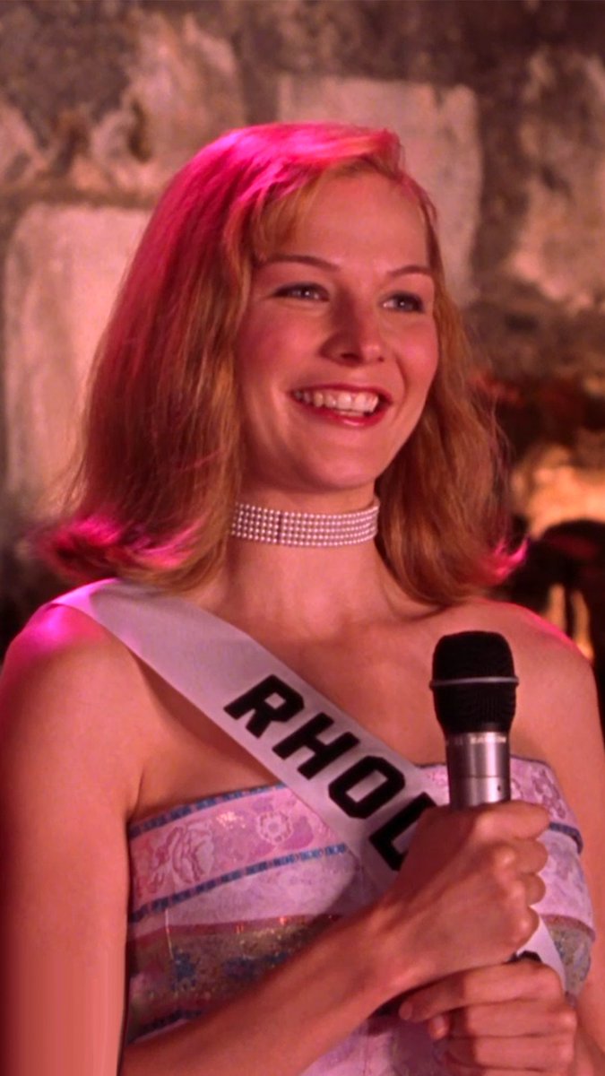 Big day for light jacket enthusiasts everywhere. Film: MISS CONGENIALITY (2000)