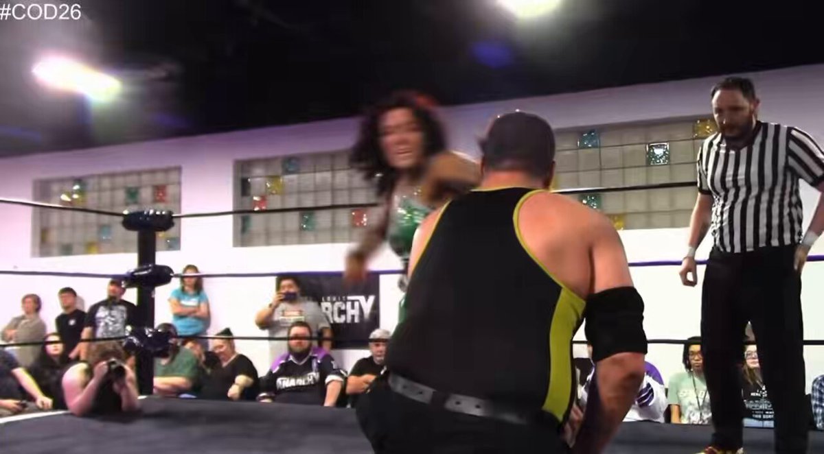 It’s really neat when stuff like this and wrestlers get to have their dream matches. Even cooler when the match turns out to be this awesome. Eddie getting mean and snug, fueling some electric Evans comebacks throughout. This ruled!