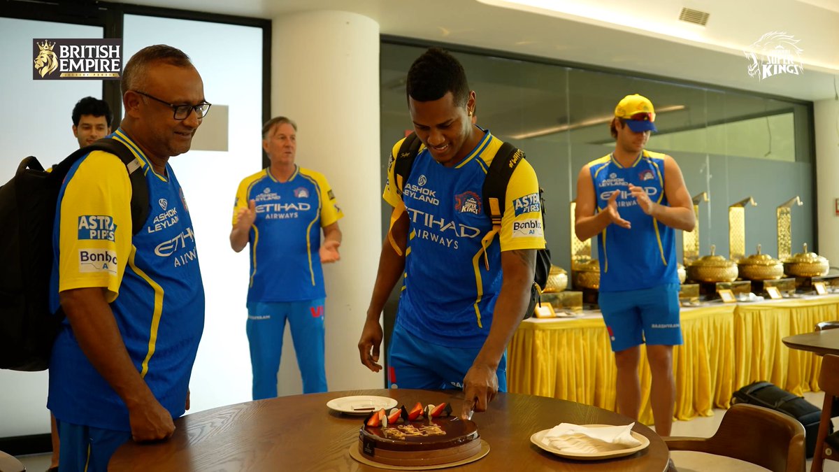 Gather around for the b'day boy and sing along for Akeal! 🎂💛 #WhistlePodu #CraftedforCelebrations