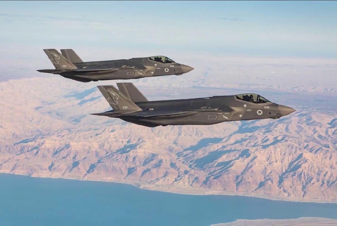 ‼️🇮🇱🇱🇧 BREAKING | Following repeated violations of the ceasefire by Hezbollah, Israeli Prime Minister Benjamin Netanyahu has ordered the Israel Defense Forces to “carry out powerful strikes” against Hezbollah targets in Lebanon. Video is made by Grok AI