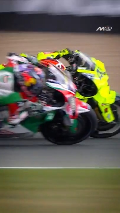 ⚔️ @fabiodiggia49 and @johannzarco1 put on a HECK OF A SHOW mid Sprint 🍿 #SpanishGP 🇪🇸