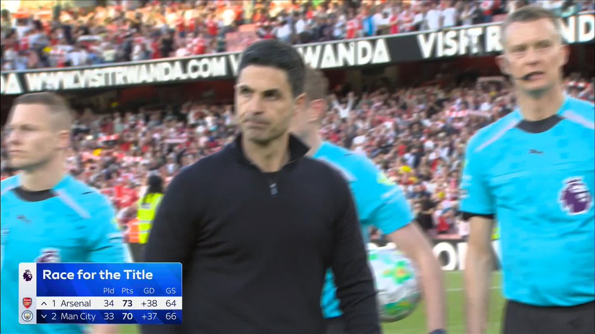 "They're fortunate to come out with the three points!" Gary Neville reacts to Arsenal's crucial victory against Newcastle 👏