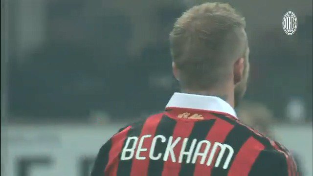 🗣️ BECKHAM: "Recibí ofertas de clubes ingleses e italianos, pero quise ir a Milán desde el momento en que supe que me querían. Era impensable negarme a jugar con Kaká, Ronaldinho y Pato. Kaká era el el mejor jugador del mundo.”