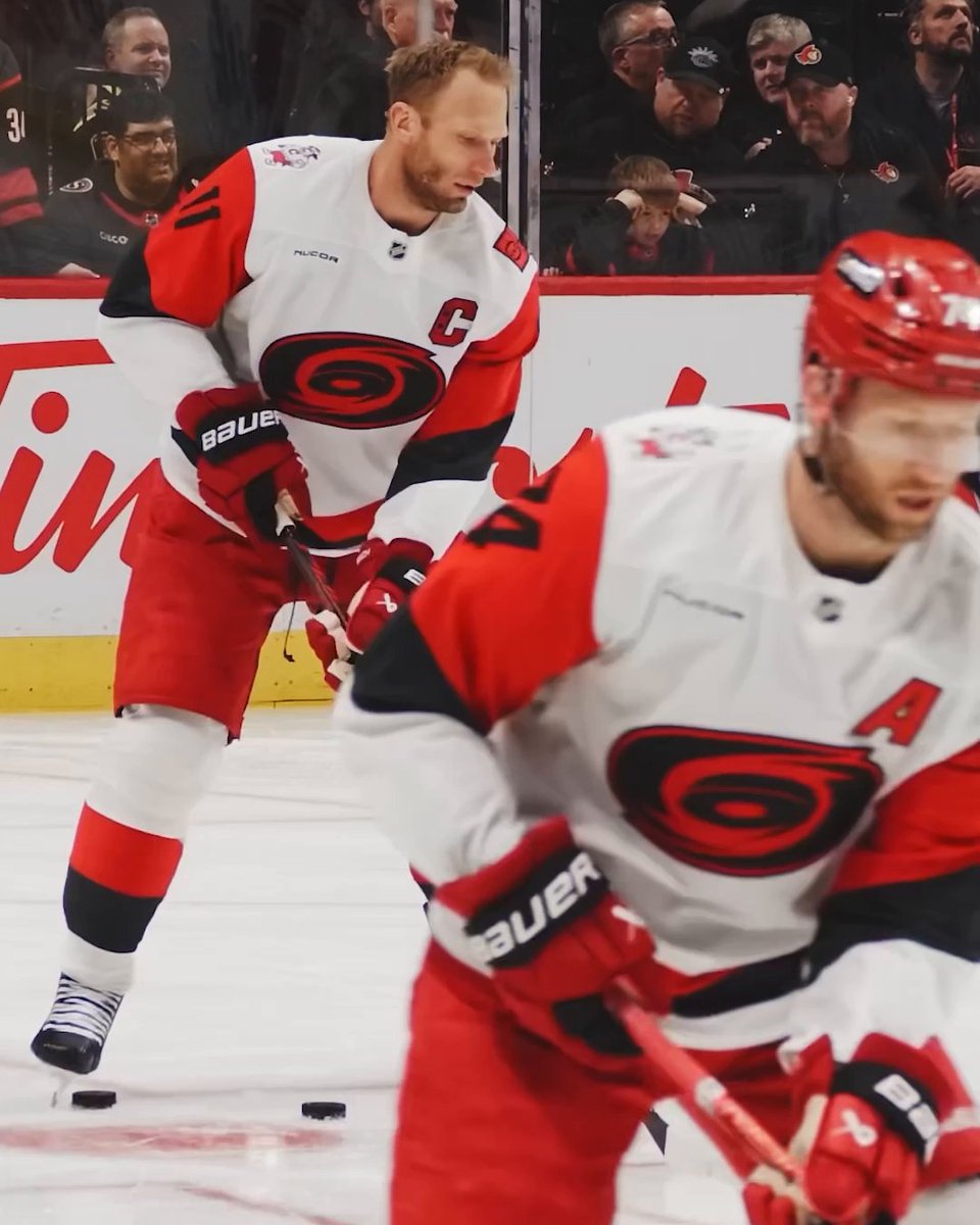 The Carolina Hurricanes could be the first team to advance to the Second Round today 👀 Do they get it done? #StanleyCup 🇺🇸: NHLonTNT (TBS) 🇨🇦: Sportsnet & TVA Sports