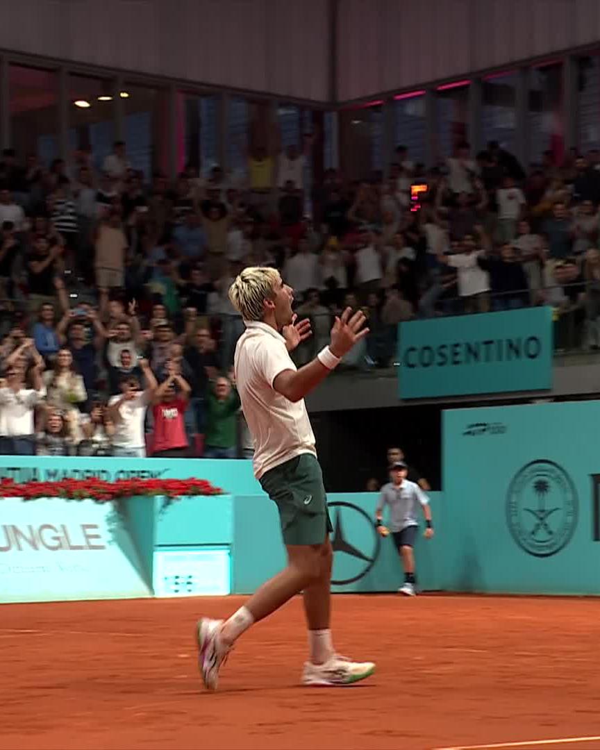 Semana de ensueño para Dani. Hace un año estaba el 329 del Ranking, jugando ITFs y pensando si podría cumplir su sueño. Ahora, está en 3R de Madrid, con su primera victoria a un Top 30 y soñando con más. TENIS 🎾