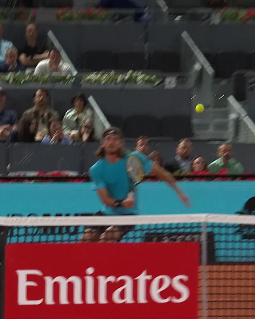 La de Tsitsipas viniéndose arriba tras la lesión de Alcaraz para ir con todo a Roland Garros no me la vi venir 😅😅😅