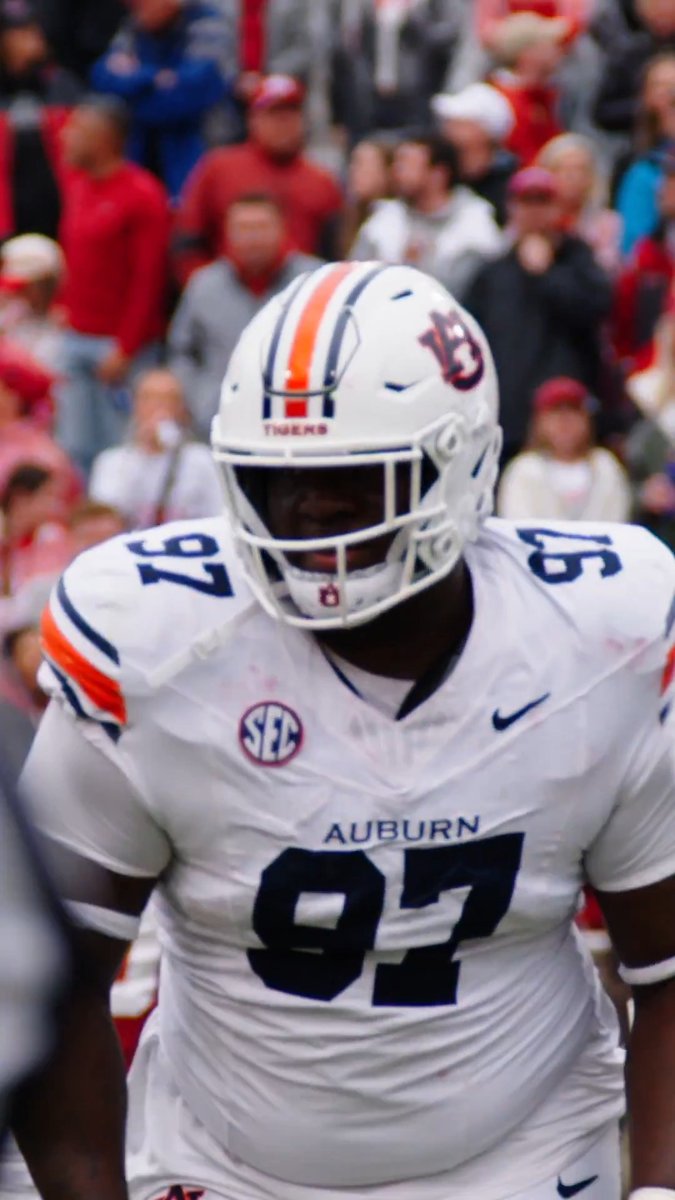 Big Blue got a GIANT up front 😤🔒 Quientrail “Bobby”Travis x New York Giants #AuburnMade | #NFLDraft