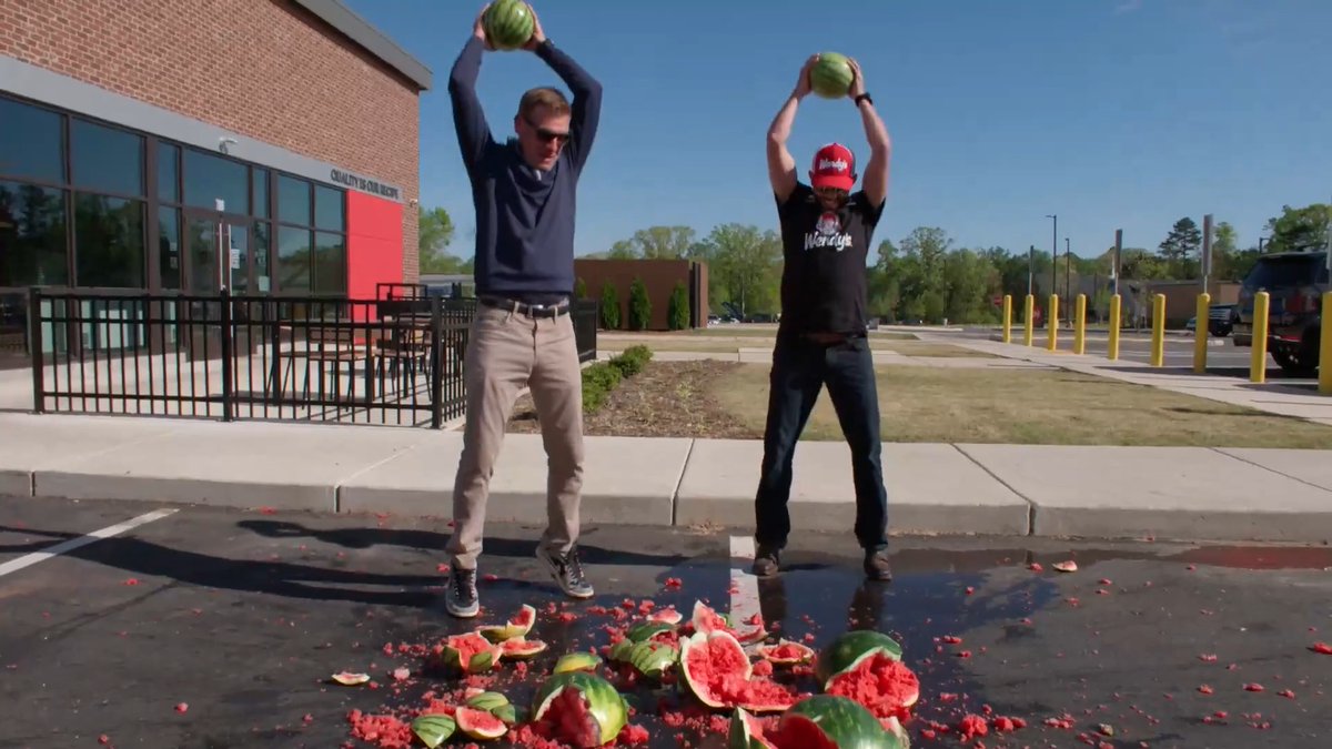 Whether it’s in Victory Lane or at Wendy’s, Ross Chastain has experience smashing Watermelons. Clint Bowyer joined the fun and enjoyed Wendy’s Watermelon Lemonade and Watermelon Sprite. Available at Wendy’s Monday, 4/27.