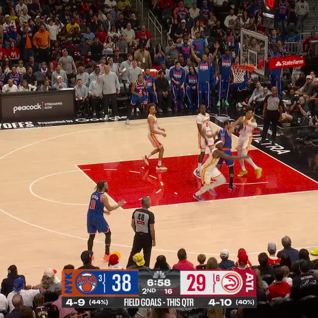 beautiful ball movement and brunson buries it 🤝