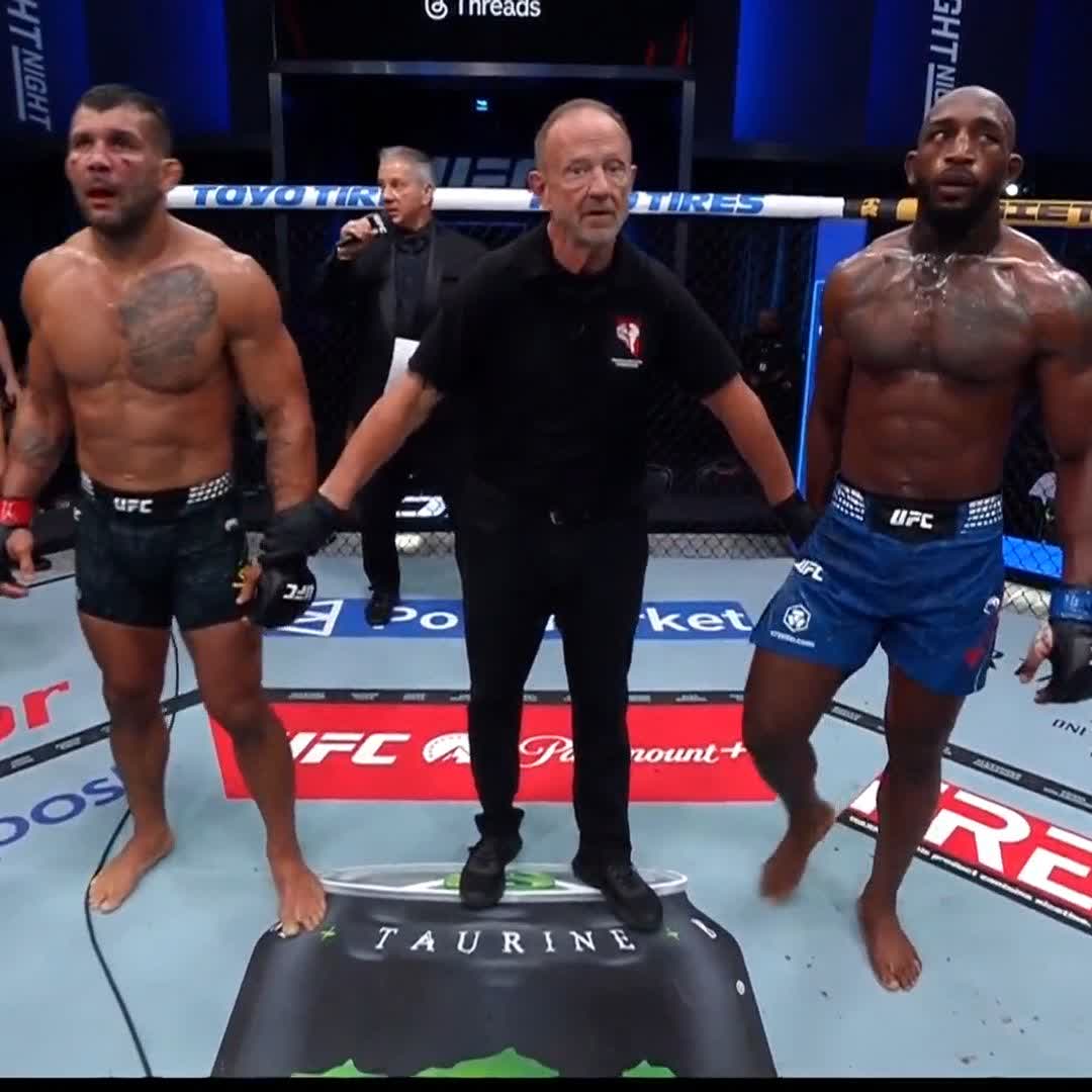 🇺🇸 Eric McConico vence 🇧🇷 Rodolfo Vieira por decisão unânime (29-28, 29-28, 29-28). Rodolfo sofre a 3ª derrota em 4 lutas e agora passa a brigar pelo emprego no UFC. #UFCBR