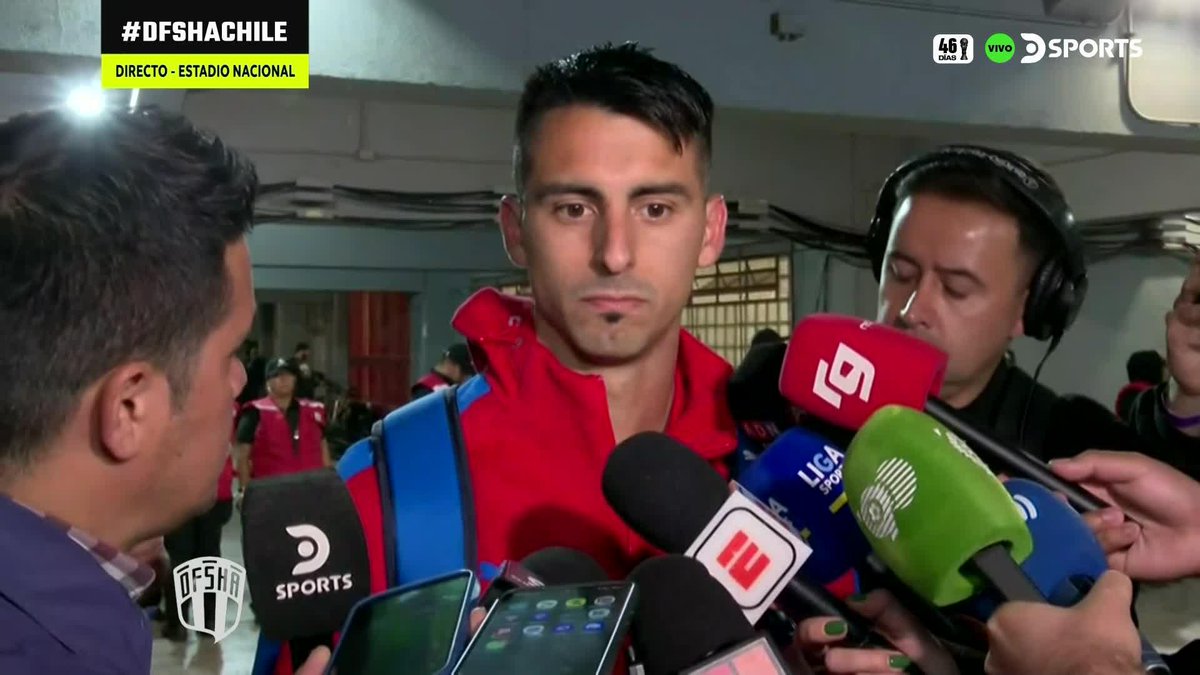 "TENEMOS QUE SEGUIR MEJORANDO Y DAR VUELTA LA PÁGINA" 💬 🔵⚪ Juan Ignacio Díaz se refirió a las dos caras de Universidad Católica en la CONMEBOL #Libertadores y en el certamen local. 🎙️ Marco Antonio Escobar Alvear en #DFSHAChile