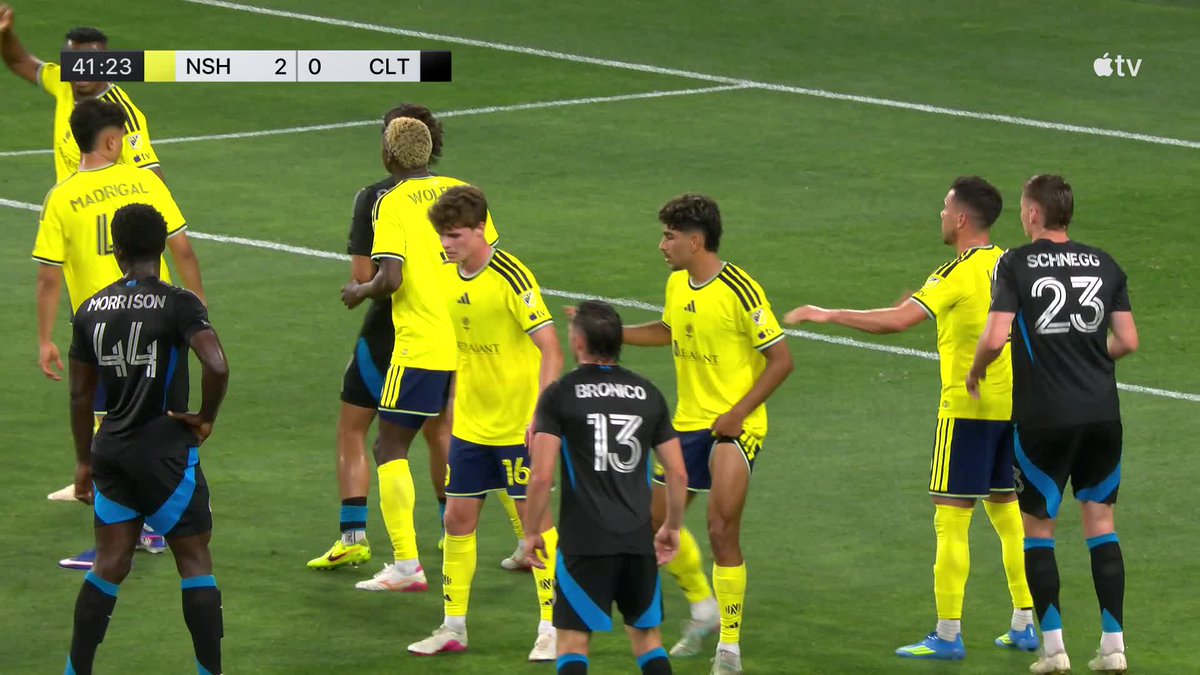 Morrison Agyemang buries the diving header! 💥 Charlotte FC pulls one back before the half.