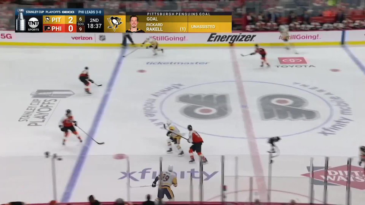 Dvorak with an AMAZING skate save on the goal line 😱❌