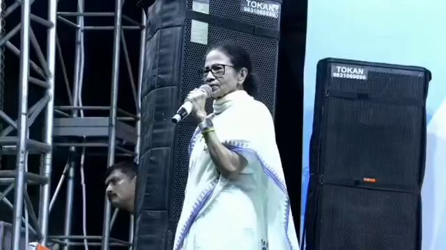 During Mamata Banerjee’s janasabha, a party worker suddenly fell sick. She personally checked her pulse &amp; immediately arranged for her to be taken to SSKM Hospital in an ambulance from her own cavalcade. That’s my Chief Minister. Love you Didi !