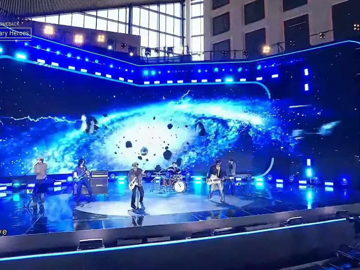 the live vocals are so crazy what the hell