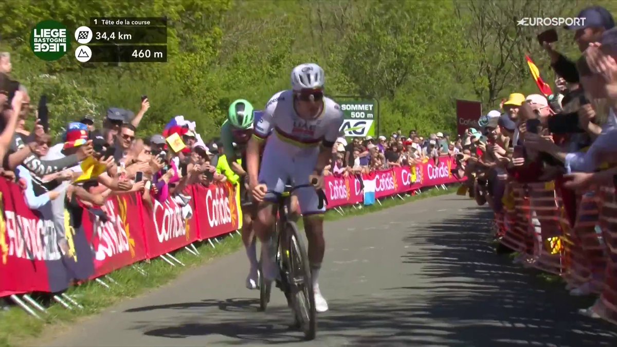 Cette côte de la Redoute risque de faire date avec Paul Seixas qui a réussi à s'accrocher après l'attaque de Tadej Pogacar ! Le Français (19 ans) confirme encore une fois qu'il est entré dans une nouvelle dimension. #LBL
